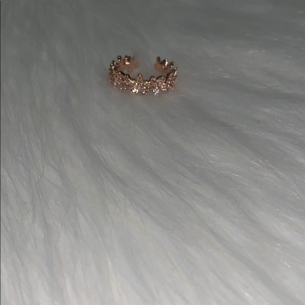Flower ring - Picture 2 of 2